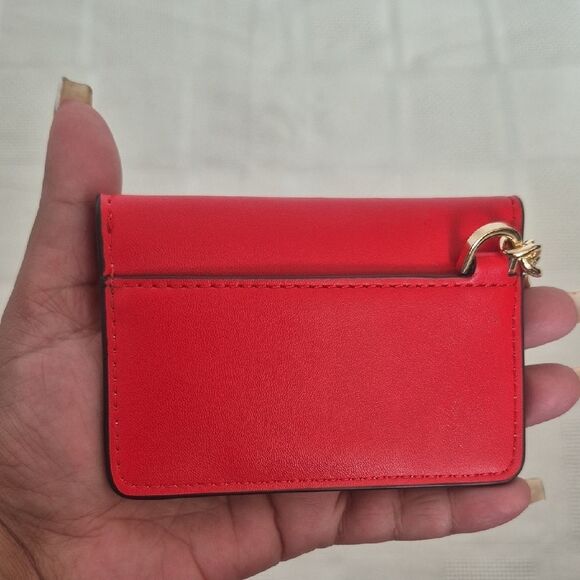 HOST PICK🥳 Michael Kors Scarlet Card Holder with Gold Chain - Picture 13 of 16